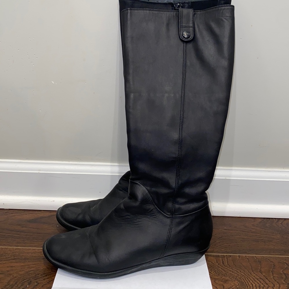 Camper black boots. Size 37 women’s. (6.5 size in USA)